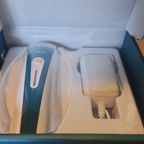 Blue Skincare Tool - Picture 3 of 5